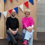 Regisseur Kristoffer Keudel und Ausstatterin Imme Kachel freuen sich auf die Premiere von „Pension Schöller“ im Studio Castrop-Rauxel am Samstag.