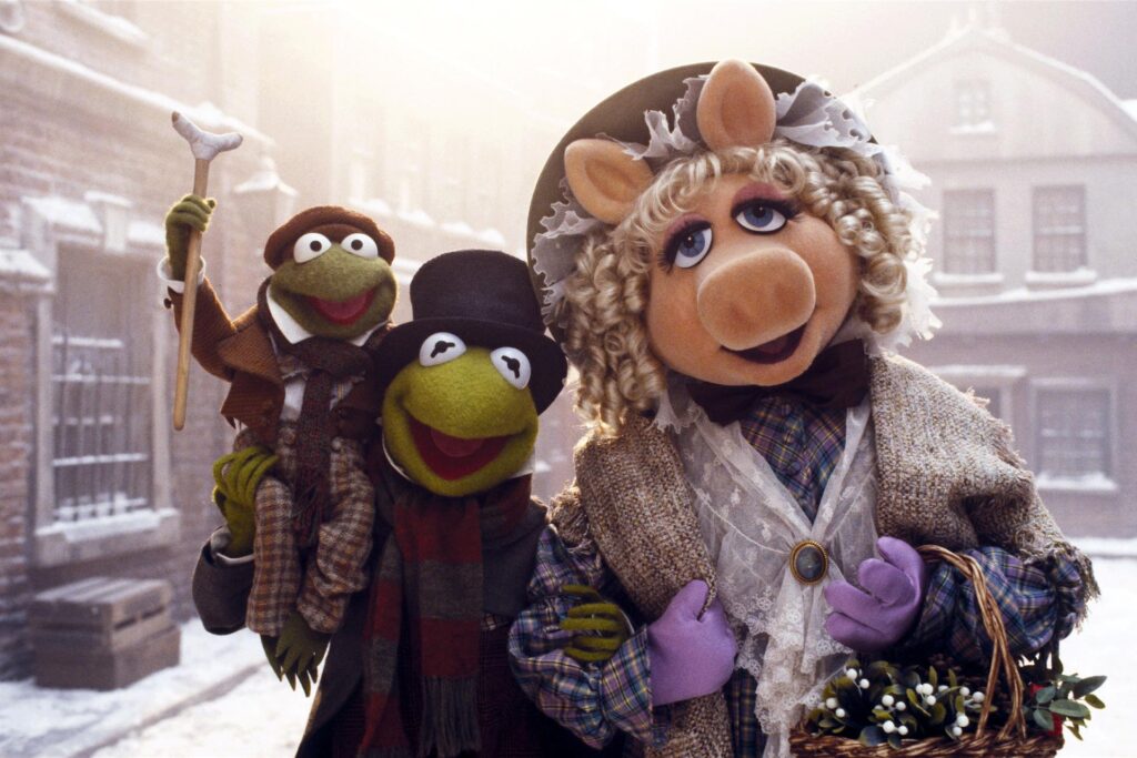 Miss Piggy und Kermit spielen in dem Weihnachtsfilm Miss Piggy und Kermit spielen in dem Weihnachtsfilm