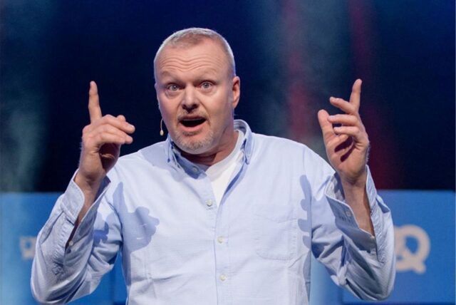 Entertainer Stefan Raab spricht bei der Eröffnung vom Unternehmensgründer- und Investorentreffen Bits & Pretzels.