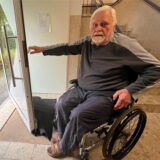 Heinrich Tewes im Rollstuhl