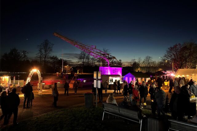 Weihnachtsmarkt am Schiffshebewerk.
