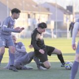 Okan Saritas (FC 96 Recklinghausen, am Ball) im Zweikampf