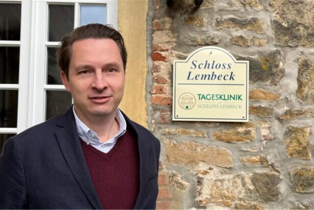 Der Geschäftsführer der Tagesklinik im Schloss Lembeck in Dorsten, Timo Welling, musste Ende September für seine Klinik Insolvenz anmelden.