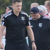 Steven Gbur (l. neben dem früheren Cheftrainer Georgios Adamoglu) freut sich auf die Rückrunde.