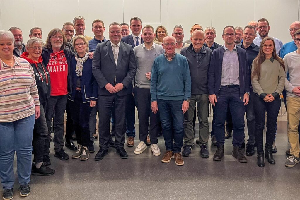 Der Vorstand des Dorstener CDU-Stadtverbandes Der Vorstand des Dorstener CDU-Stadtverbandes