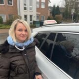 Jaqueline Alber (30) arbeitet seit einigen Jahren als Fahrlehrerin bei der Fahrschule Brüggemann.