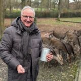 Wolfgang Bläss ist für die Lions aktiv und verbringt überdies als Vorsitzender und Kümmerer zugleich viel Zeit im Wildgehege des Fördervereins Grutholz.