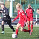 Chiara Tat am Ball