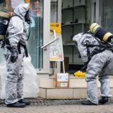 35 Kräfte von Feuerwehr und Rettungsdienst waren am Dienstag bei einem DHL-Shop in Bochum Werne im Einsatz.