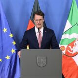 Hendrik Wüst (CDU), Ministerpräsident von Nordrhein-Westfalen, spricht auf einer Konferenz der Landesregierung.