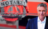 Bürgermeister Christoph Tesche aus Recklinghausen, im Hintergrund ist eine Einsatzjacke mit der Aufschrift „Notarzt“ zu erkennen