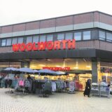 Der Eingang der Woolworth