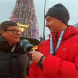 Schaustellersprecher Patrick Arens (l.) zieht ein Halbzeit-Fazit zum Dortmunder Weihnachtsmarkt.