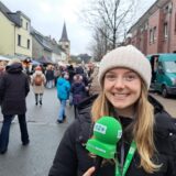 Unsere Reporterin Vivien Caspers berichtet live vom Weihnachtsmarkt.