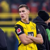 Nico Schlotterbeck schaut zur Seite.