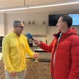 Mohamed Saffour (l.) betreibt gemeinsam mit seinem Bruder Hassan das „Cloudy Coffee“ an der Stubengasse im Brückviertel.