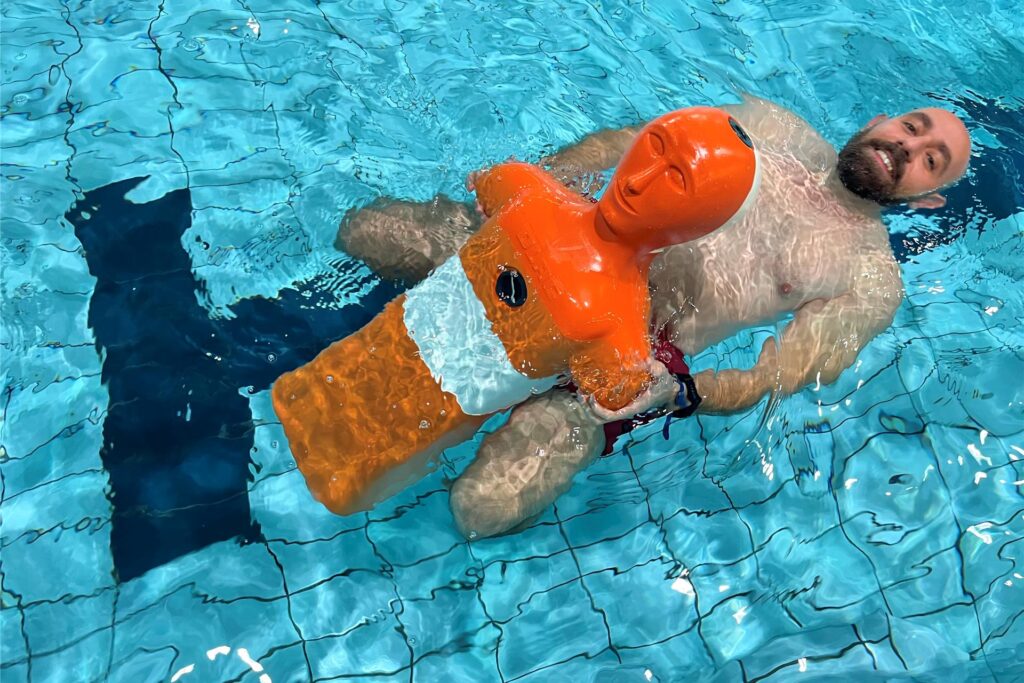 Rettungsschwimmer Karam Qarqash vom DLRG aus Castrop-Rauxel Rettungsschwimmer Karam Qarqash vom DLRG aus Castrop-Rauxel