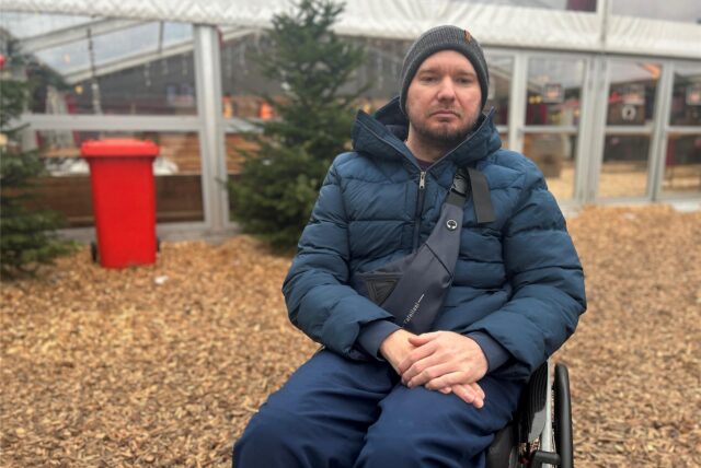 Pascal Konert aus Dorsten sitzt im Rollstuhl.