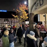 Eine Demonstration von Tierschützern fand am Dienstag (3.12.2024) im Umfeld der Jahreshauptversammlung des Tierschutzvereins Castrop-Rauxel statt.