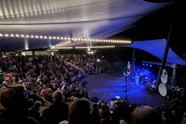 Ein Konzert der Band Trilogy im Bürgerpark