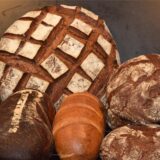 In einigen Bäckereien können sich Kunden in Haltern über den Jahreswechsel mit Brot versorgen.