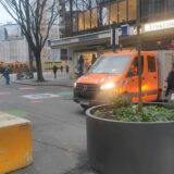Lkw und Poller schützen den Weihnachtsmarkt in Dortmund vor Anschlägen.