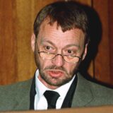 Johannes Weinrich auf der Anklagebank im Gerichtssaal des Berliner Landgerichts.