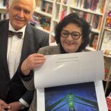 Im Kalender-Streit vertritt Rechtsanwalt Josef Schneiders Martina Tielker und Peter Hoffmann gegen die Abmahnung von Jan Bormann. Auf der Rückseite des Titelblatts brachten sie nachträglich einen Urheber-Vermerk des Kunstwerks Sonnenuhr an.