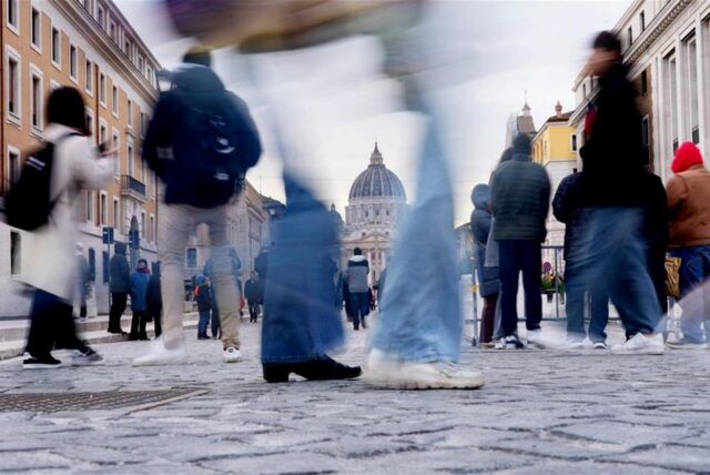 Mehr als 30 Millionen Besucher und Pilger werden für das Heilige Jahr 2025, auch Jubeljahr genannt, in der Ewigen Stadt erwartet.