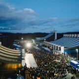 Der Europaplatz am Rathaus war bei der Demo gegen Rechts im Januar 2024 gut gefüllt.