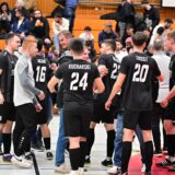 Im Januar 2024 jubelten die Seniorenfußballer des FC 26 Erkenschwick, die in der vergangenen Saison nahezu alles abräumten.