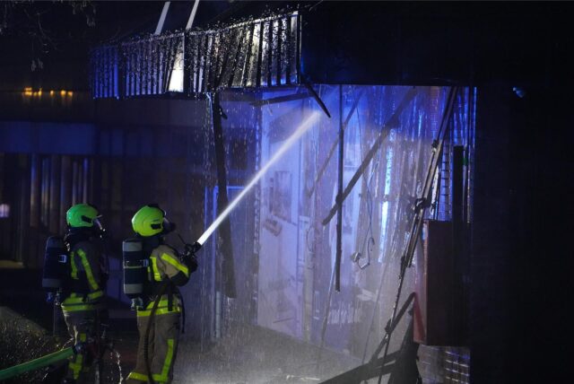 Die Feuerwehr Castrop-Rauxel im Silvestereinsatz: Im Gewerbegebiet an der Deininghauser Straße löste ein Brandmelder aus.