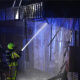 Die Feuerwehr Castrop-Rauxel im Silvestereinsatz: Im Gewerbegebiet an der Deininghauser Straße löste ein Brandmelder aus.