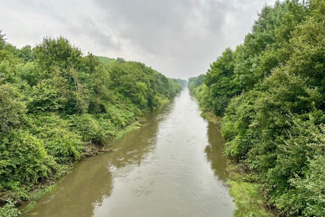 Hochwasser an der Emscher zwischen Castrop-Rauxel und Dortmund.