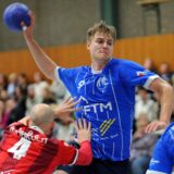 Handballer Marc Licha von der HVE Villigst-Ergste wirft aufs Tor.