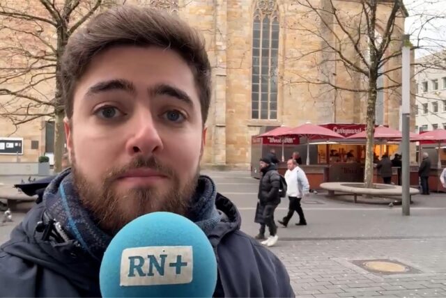 Wir berichten vom Westenhellweg von der Wiedereröffnung von Wurst Willi.