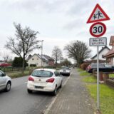 Am Hellweg ist wegen eines Kindergartens Tempo 30 geboten.