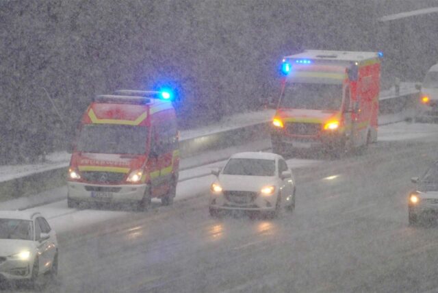 Schneetreiben auf der A2