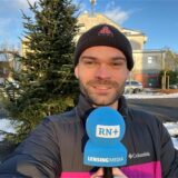Seit dem ersten Adventswochenende stand der Weihnachtsbaum auf dem Neuroder Platz auf Schwerin. Jetzt wurde er beim „Knut“ gefällt. Reporter Luca Füllgraf wra live dabei.