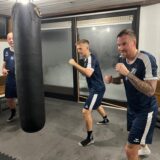 Kevin Großkreutz vom SV Wacker Obercastrop nimmt am Boxtraining teil.