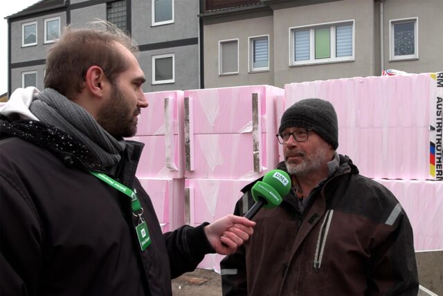 Bauarbeiter sind den ganzen Tag draußen, bei dieser Kälte ist das eine besondere Herausforderung.