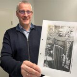 Halterner zeigt Bild seinen Urgroßonkels.