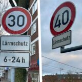 Schilder mit Tempolimit.