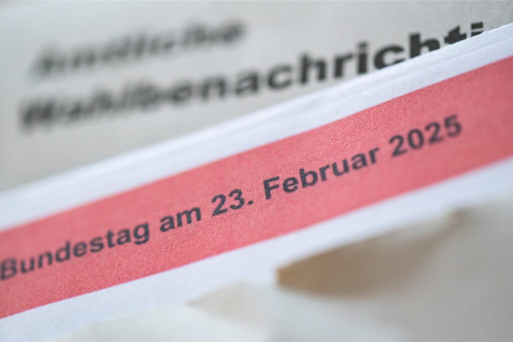 Wahlbenachrichtigung zur Bundestagswahl am 23. Februar 2025.