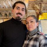 Raffaele Novelli mit seiner Mutter: Die neapolitanische Familie betrieb das Lokal „Dolci Momenti“ an der Märkischen Straße. An der Saarlandstraße geht es weiter.