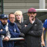 Björn Goede (vorne rechts), Coach des FC Frohlinde III.