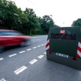 Ein Panzerblitzer steht an einer Straße in Recklinghausen. (Archivbild)