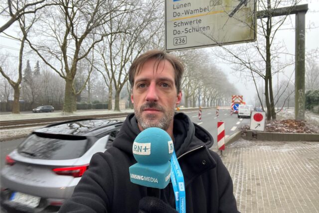 Reporter Tim Schulze berichtet von der Sperrung der B1 in Dortmund.