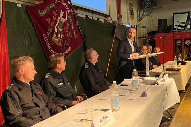 Bürgermeister Marcel Mittelbach gab am Samstag auf der Jahreshauptversammlung ein klares Bekenntnis zur Feuerwehr ab.