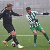 Tyron Vogelsang und Seyfettin Yesilmen im Zweikampf